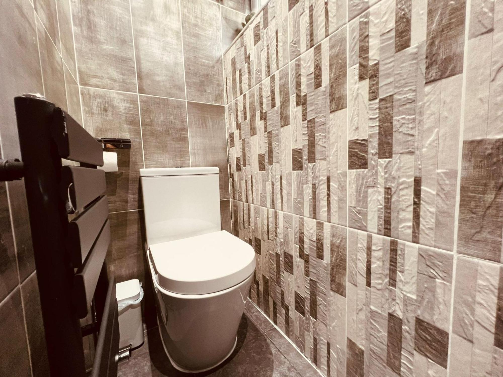 Modern Suites -5 Bedroom House- With Free Parking Birmingham City Buitenkant foto