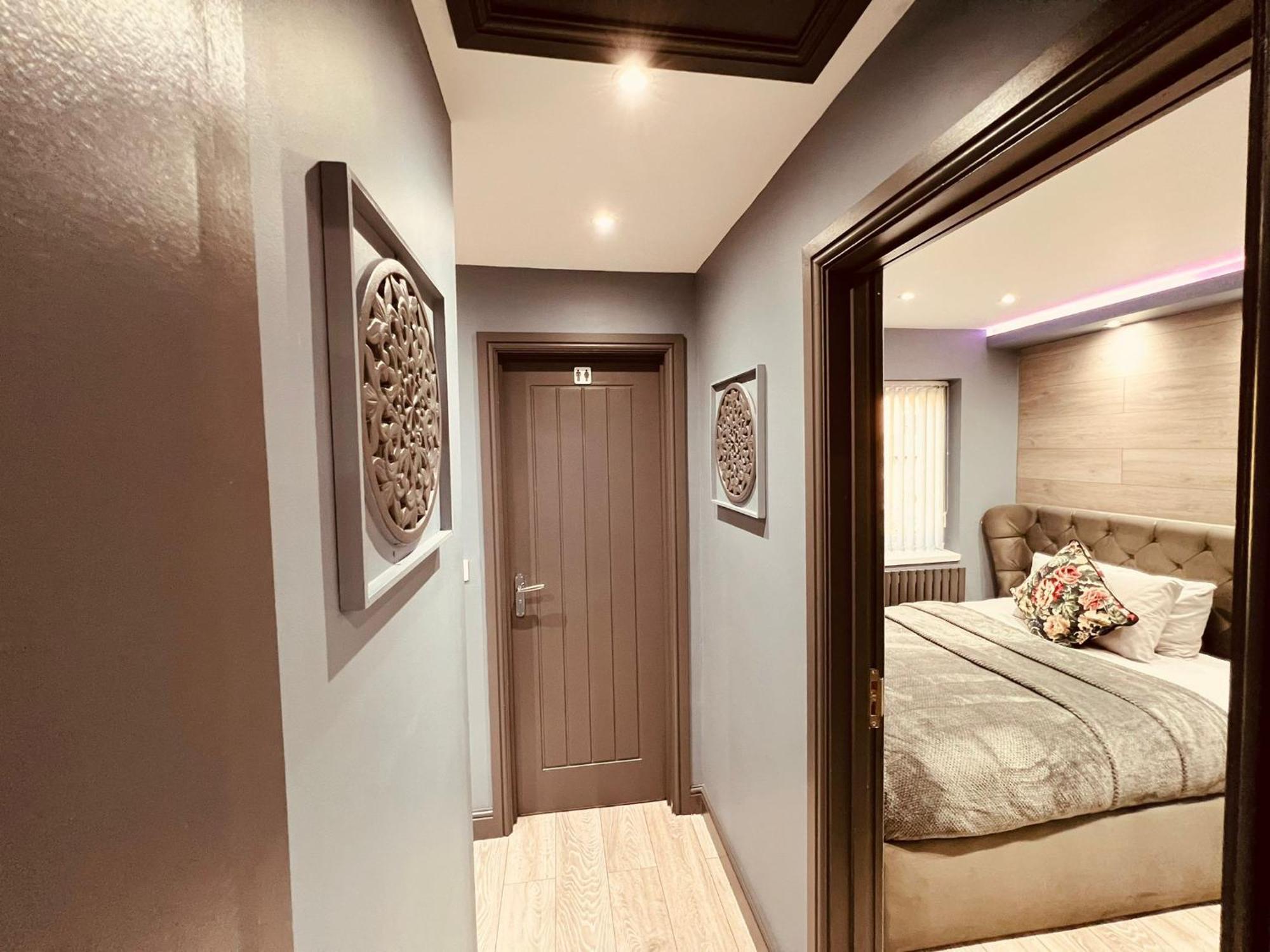 Modern Suites -5 Bedroom House- With Free Parking Birmingham City Buitenkant foto