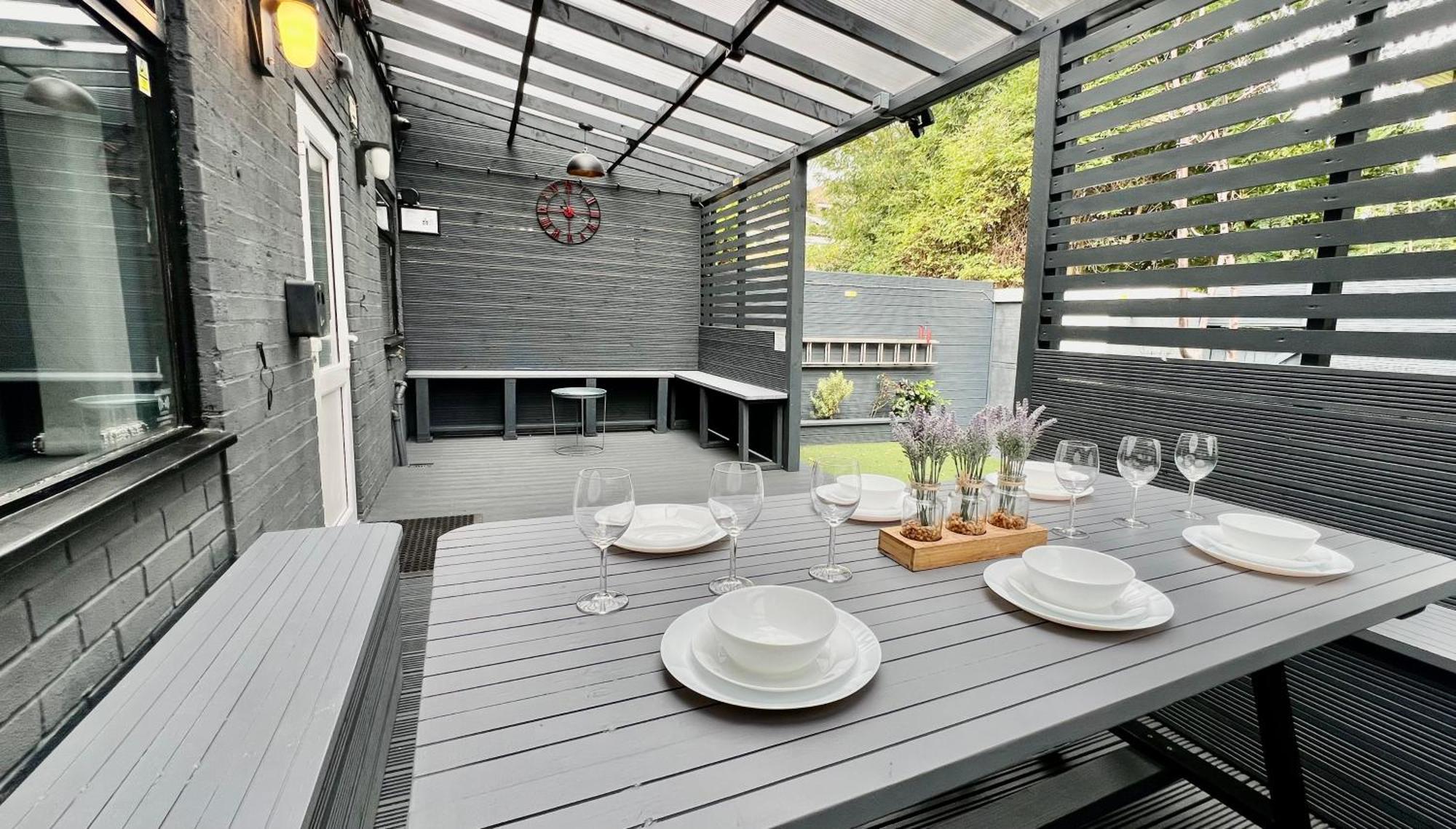 Modern Suites -5 Bedroom House- With Free Parking Birmingham City Buitenkant foto